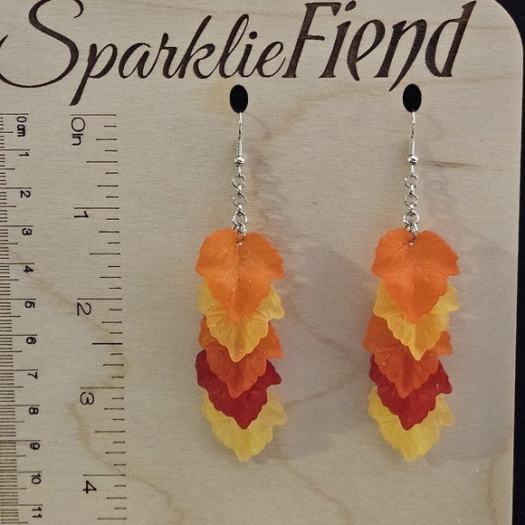 Autumn leaf dangle earrings - Picture 3 of 4
